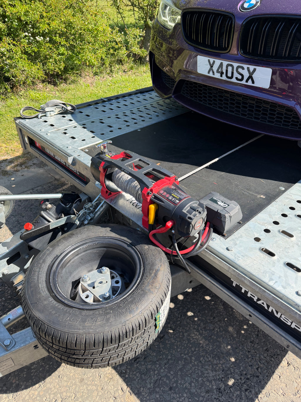 Winch bracket