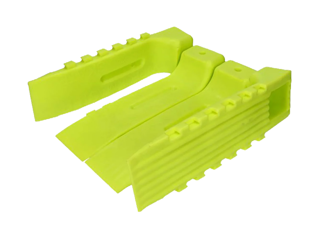 Wreckmaster · Interlocking Plastic Skates · Green