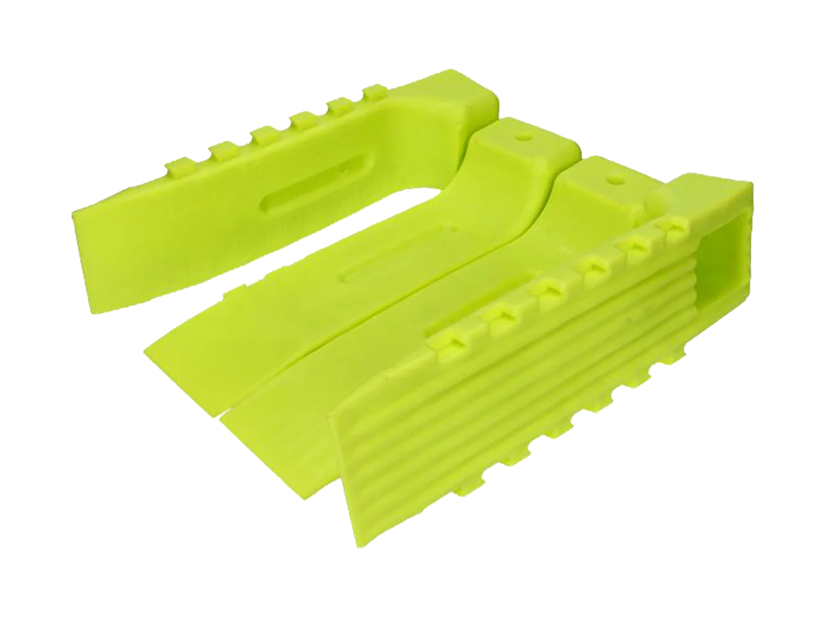 Wreckmaster · Interlocking Plastic Skates · Green