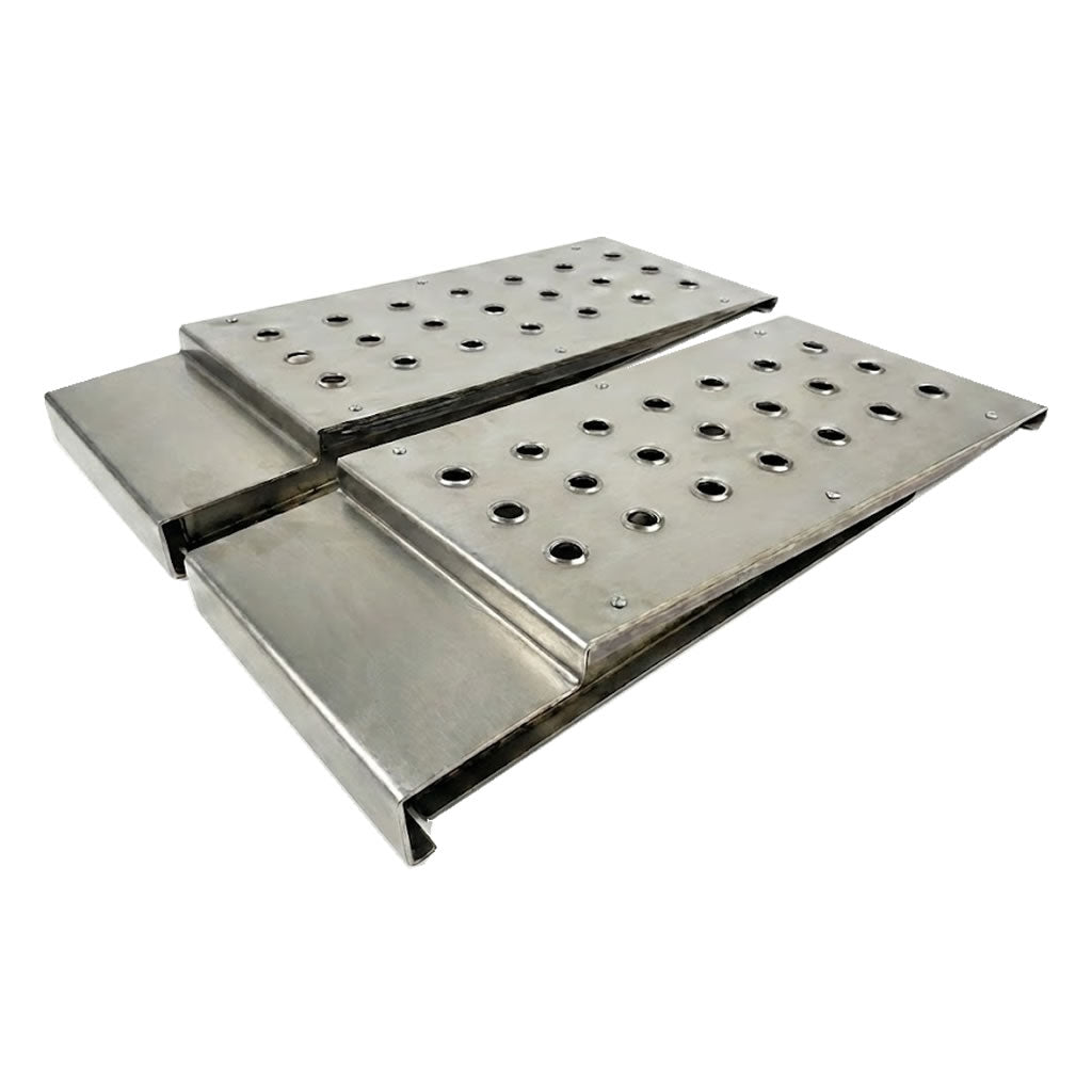 Low profile race ramps